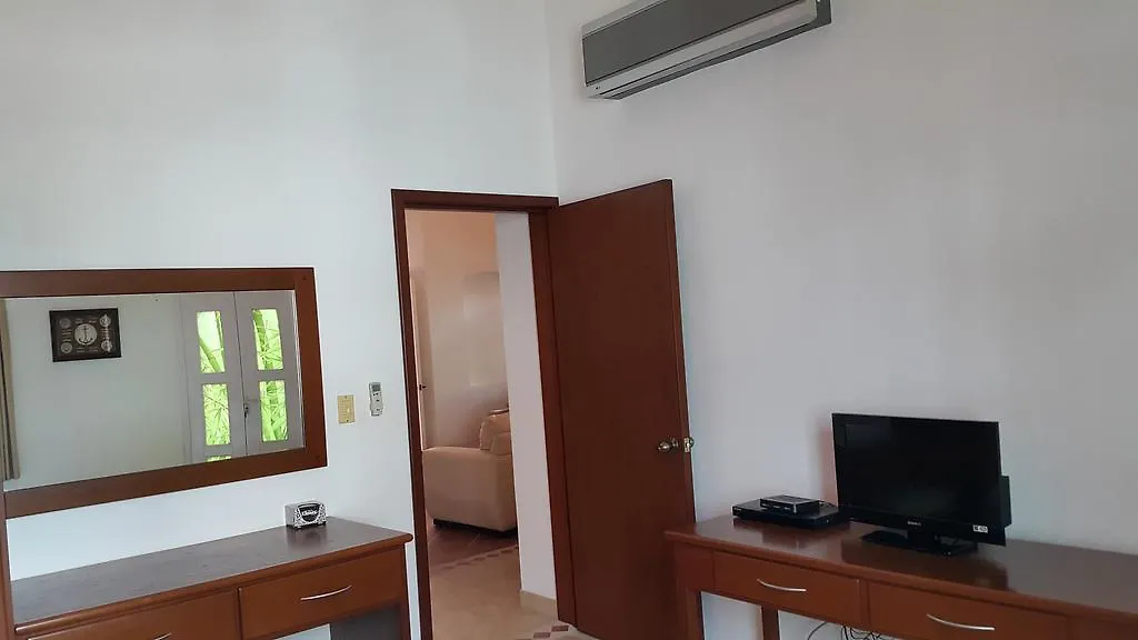 Casa Mandarina Cozumel Hotel 0*,